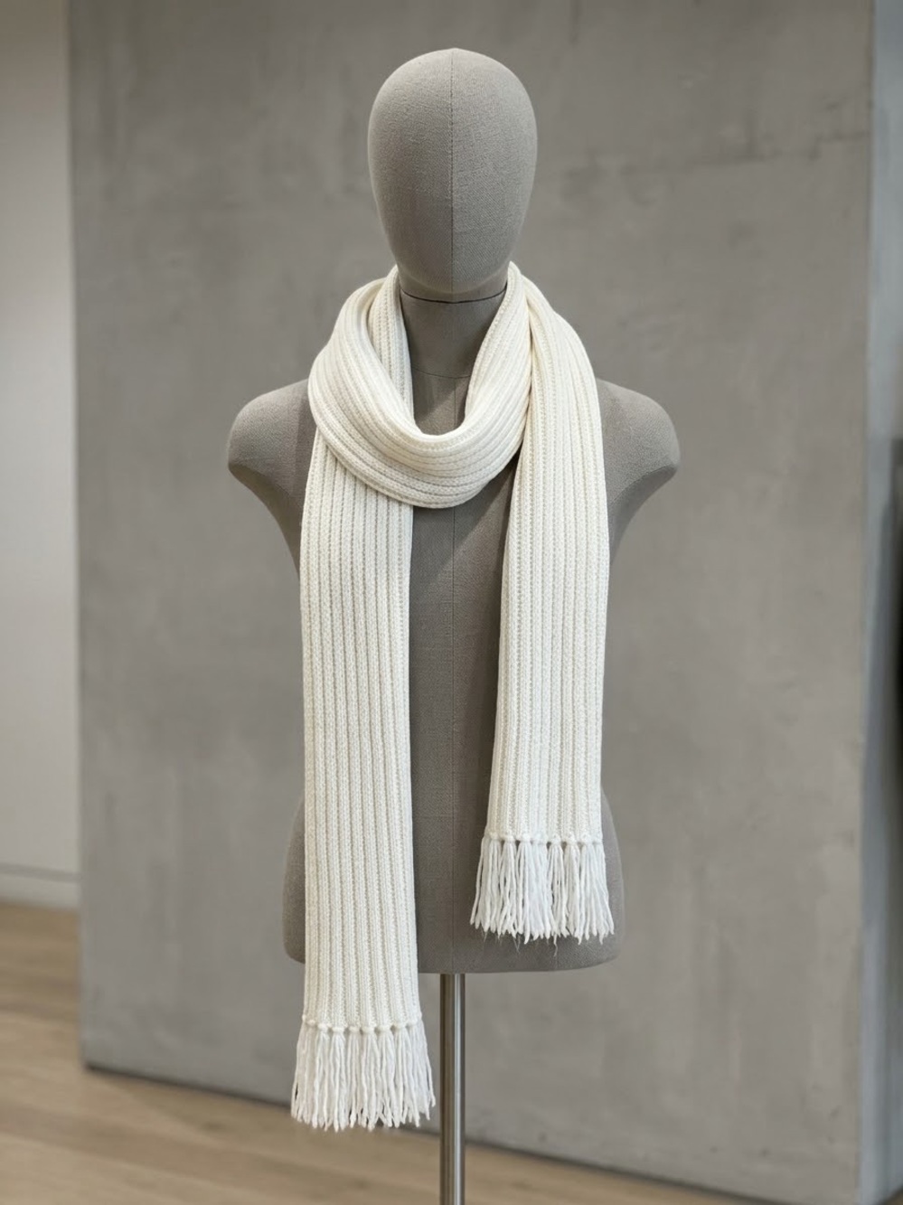 Vintage Hanes Her Way Ivory Fringe Knit Scarf
